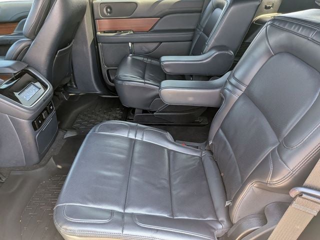 2022 Lincoln Navigator Standard 4WD!