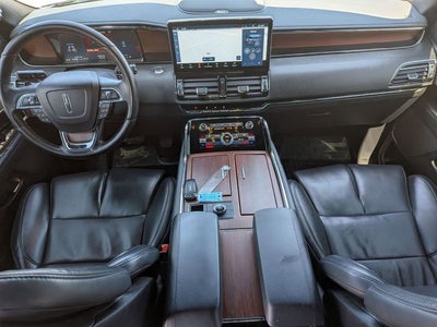 2022 Lincoln Navigator Standard 4WD!