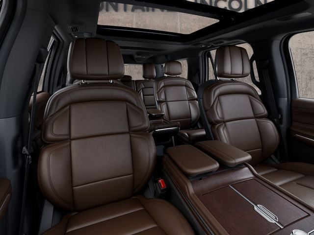 2027 Lincoln Navigator L Reserve
