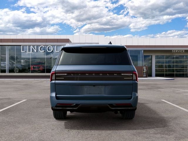 2027 Lincoln Navigator L Reserve