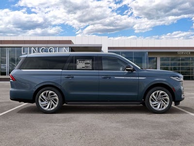 2027 Lincoln Navigator L Premiere