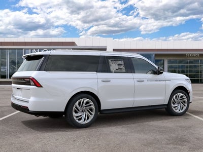 2027 Lincoln Navigator L Premiere