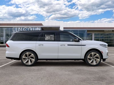 2027 Lincoln Navigator L Black Label
