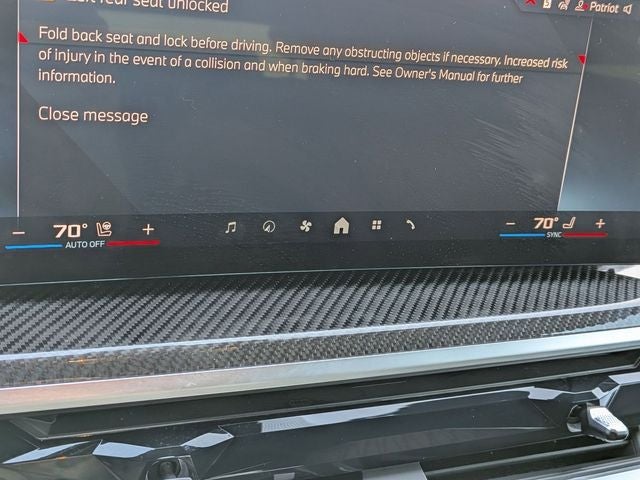 2025 BMW X7 M60i AWD