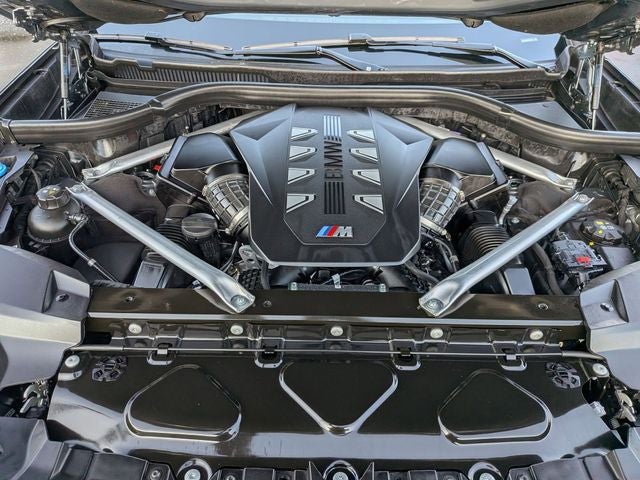 2025 BMW X7 M60i AWD