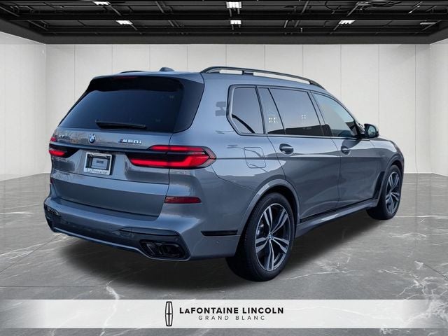 2025 BMW X7 M60i AWD
