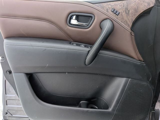 2024 INFINITI QX80 Premium Select