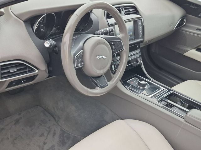 2018 Jaguar XE 25t Premium