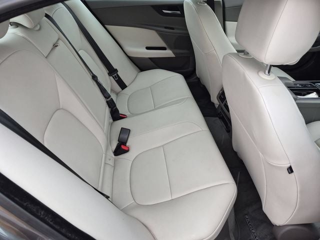 2018 Jaguar XE 25t Premium AWD