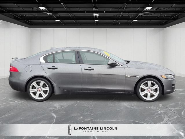 2018 Jaguar XE 25t Premium