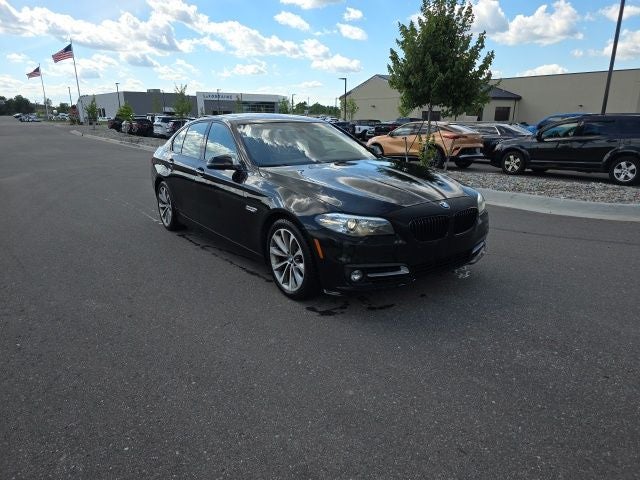 2015 BMW 5 Series 528i