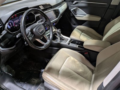 2020 Audi Q3 Premium quattro