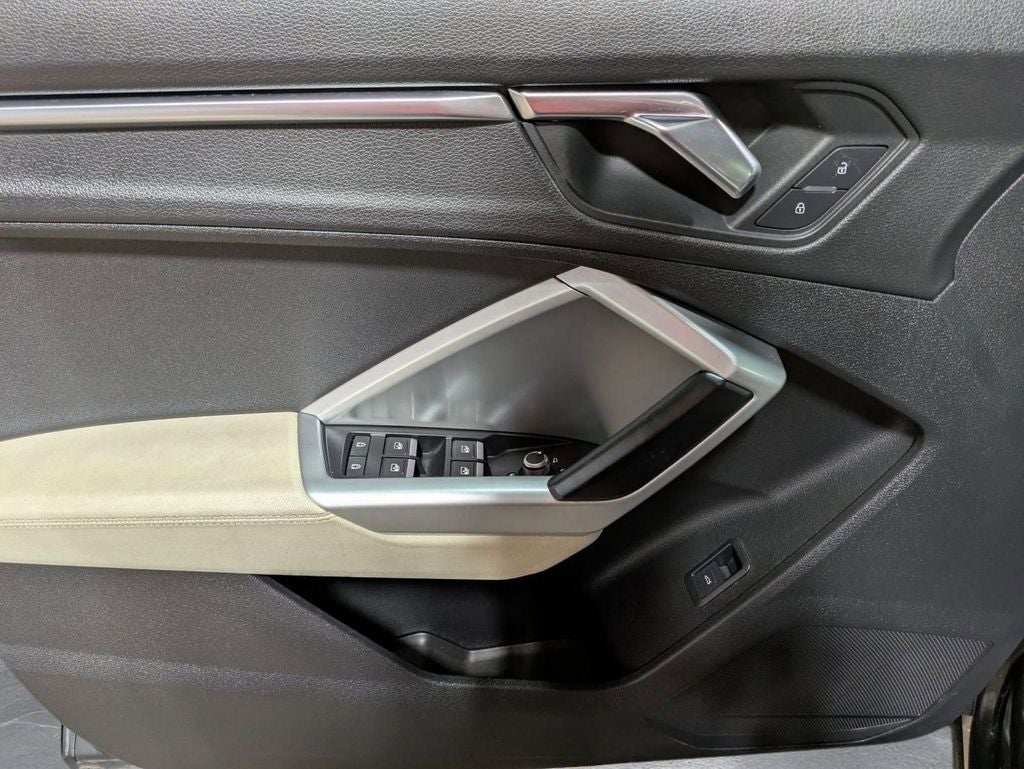 2020 Audi Q3 Premium quattro