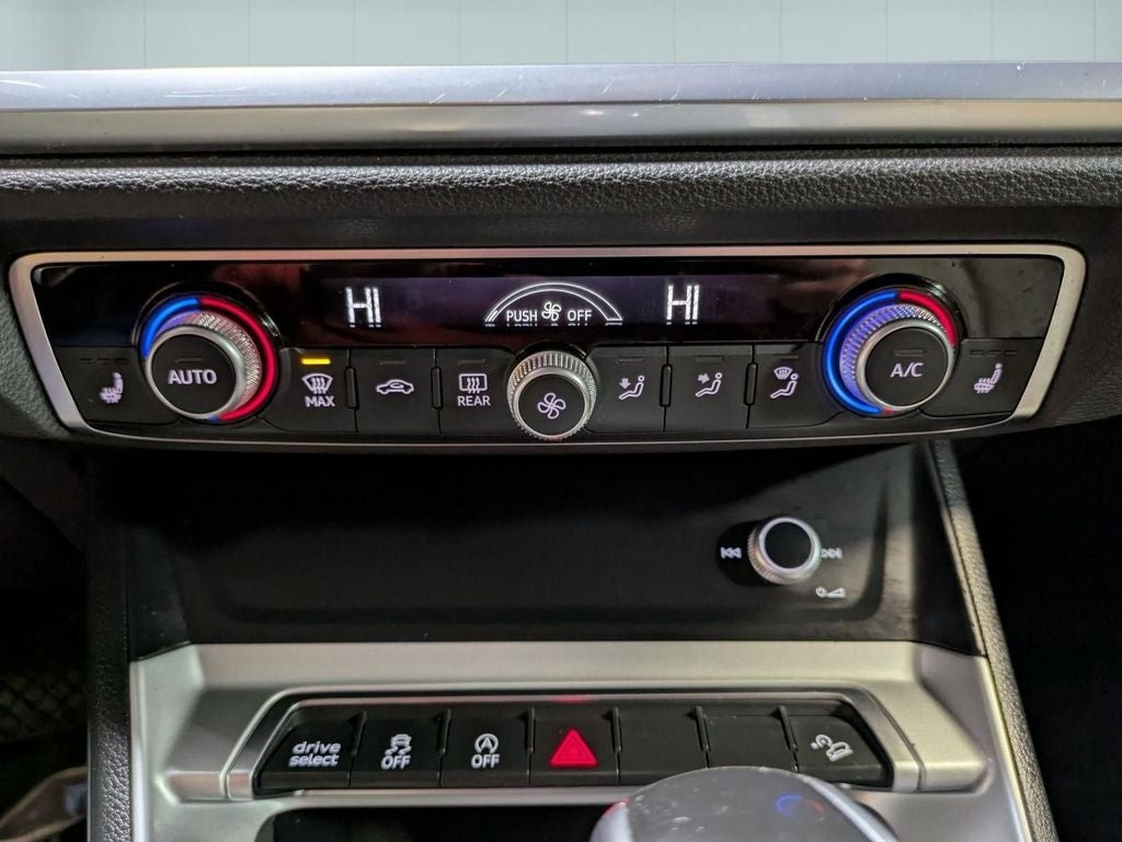 2020 Audi Q3 Premium quattro