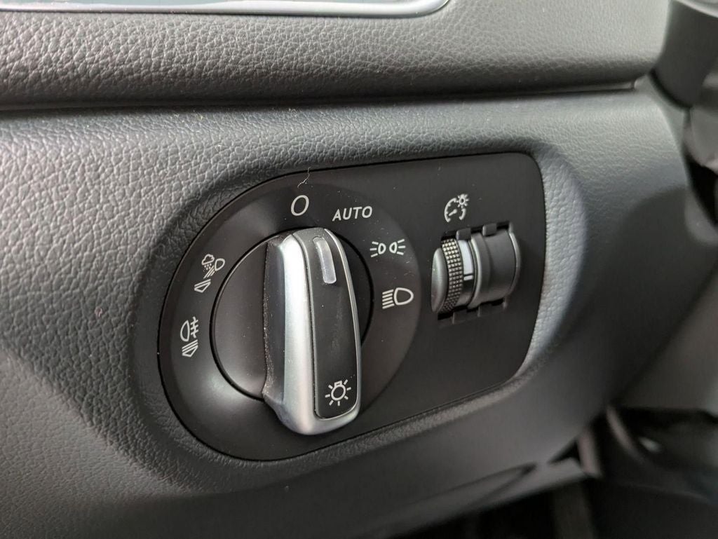 2018 Audi Q3 2.0T Premium quattro