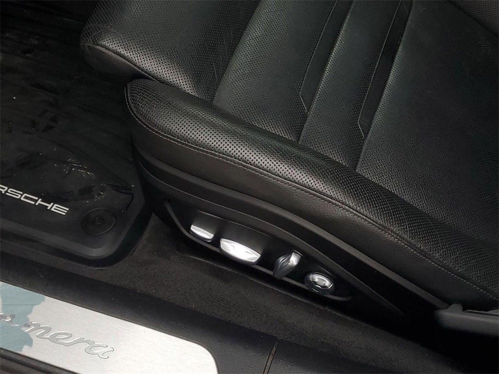 2018 Porsche Panamera 4