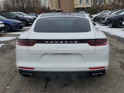 2018 Porsche Panamera 4