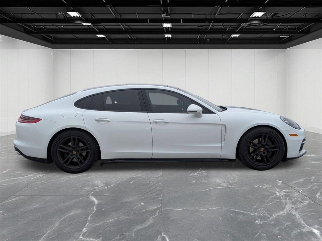 2018 Porsche Panamera 4