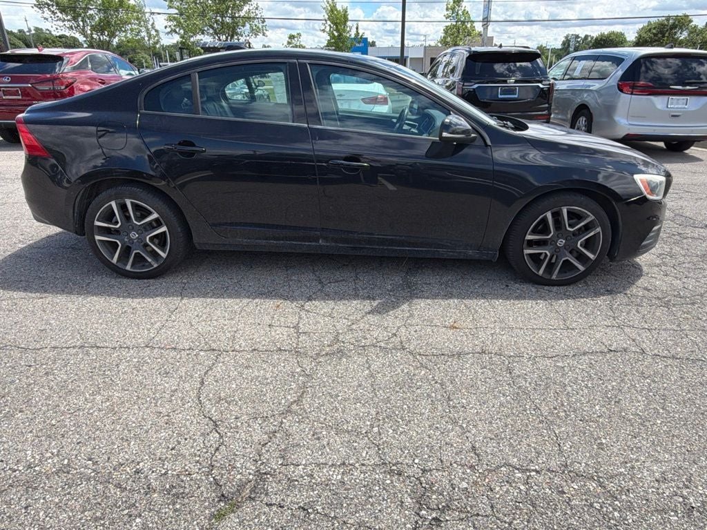 2017 Volvo S60 T5 Dynamic