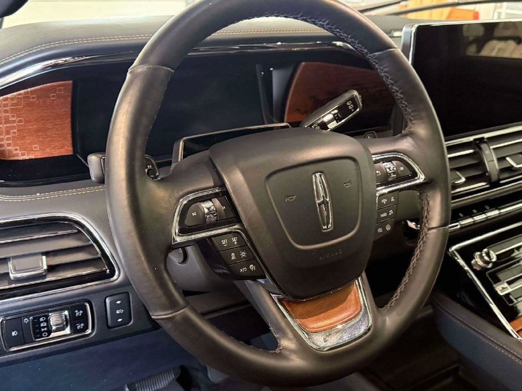 2023 Lincoln Navigator L Black Label