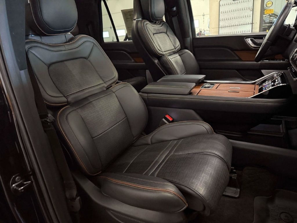 2023 Lincoln Navigator L Black Label