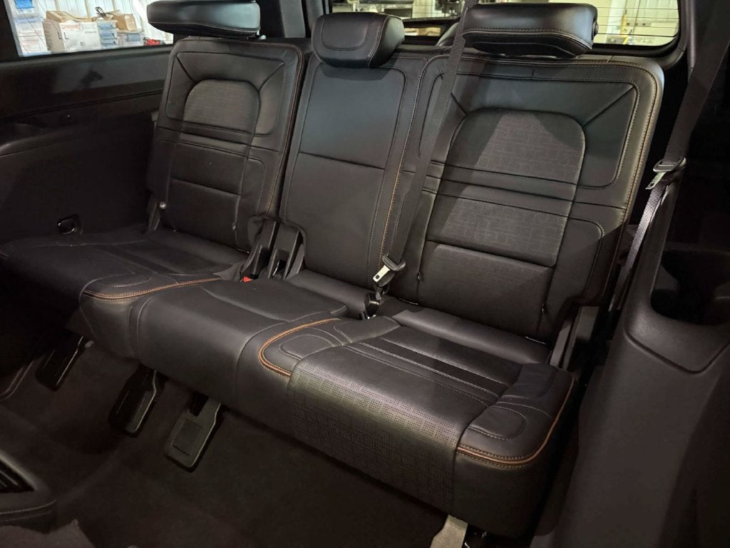 2023 Lincoln Navigator L Black Label