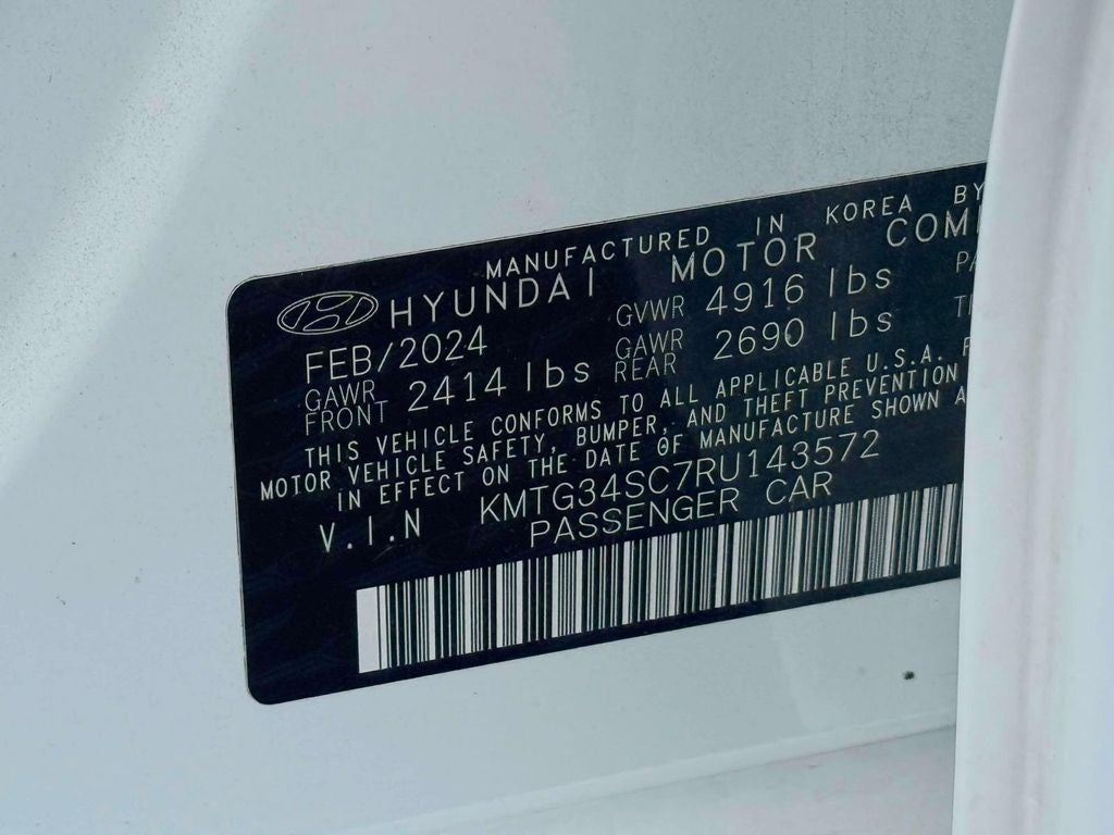 2024 Genesis G70 2.5T