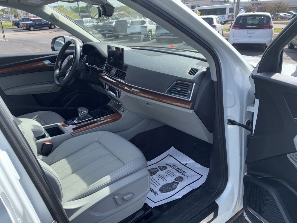 2022 Audi Q5 45 S line Premium quattro