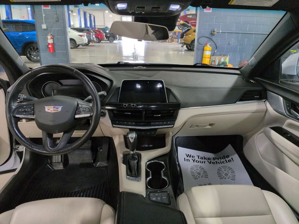 2023 Cadillac CT4 Luxury