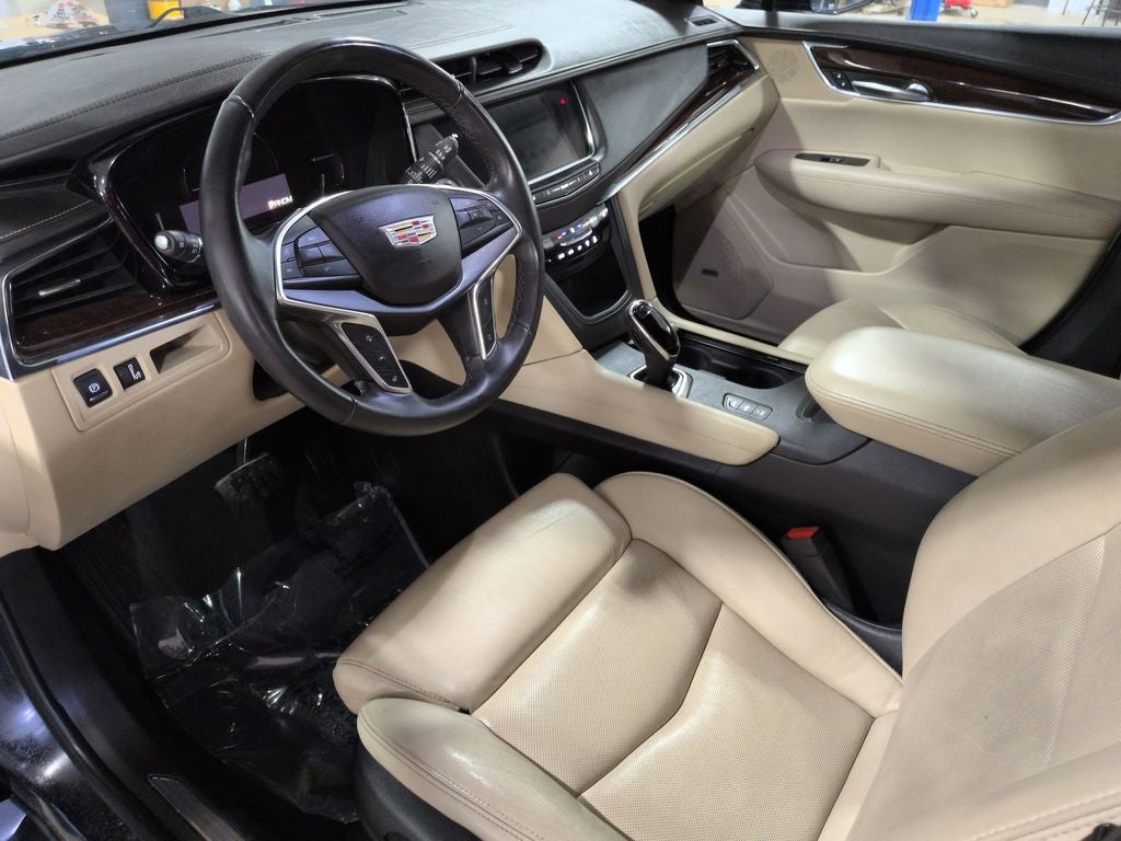 2017 Cadillac XT5 Luxury