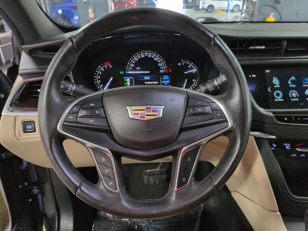 2017 Cadillac XT5 Luxury