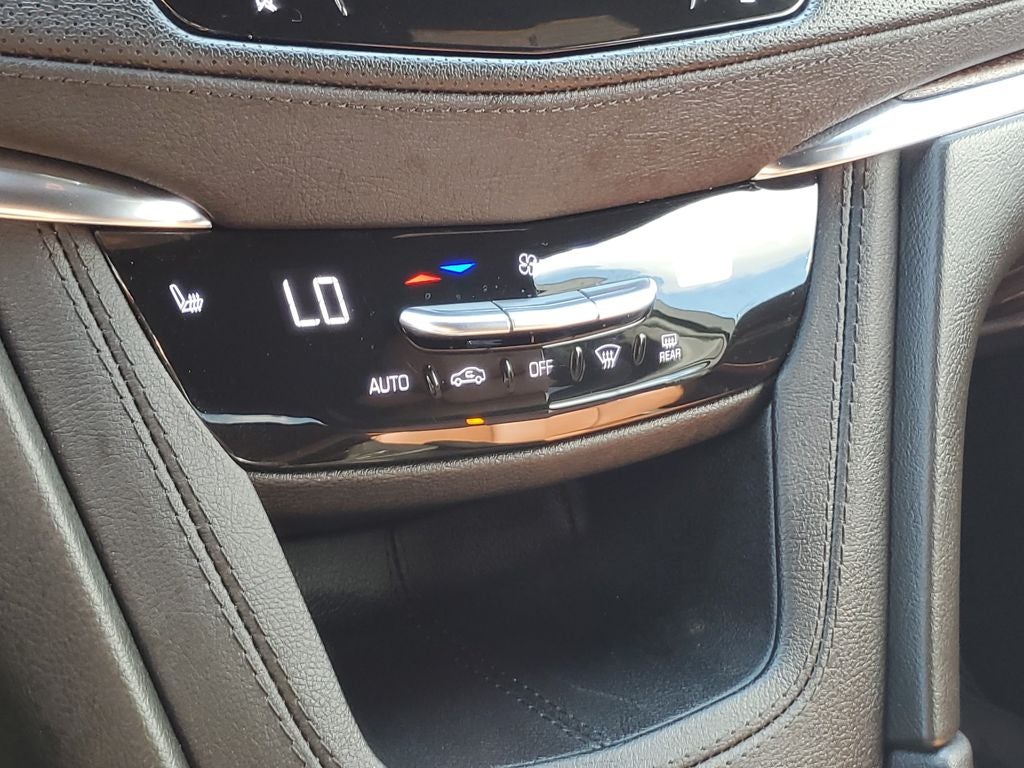 2024 Cadillac XT5 Sport