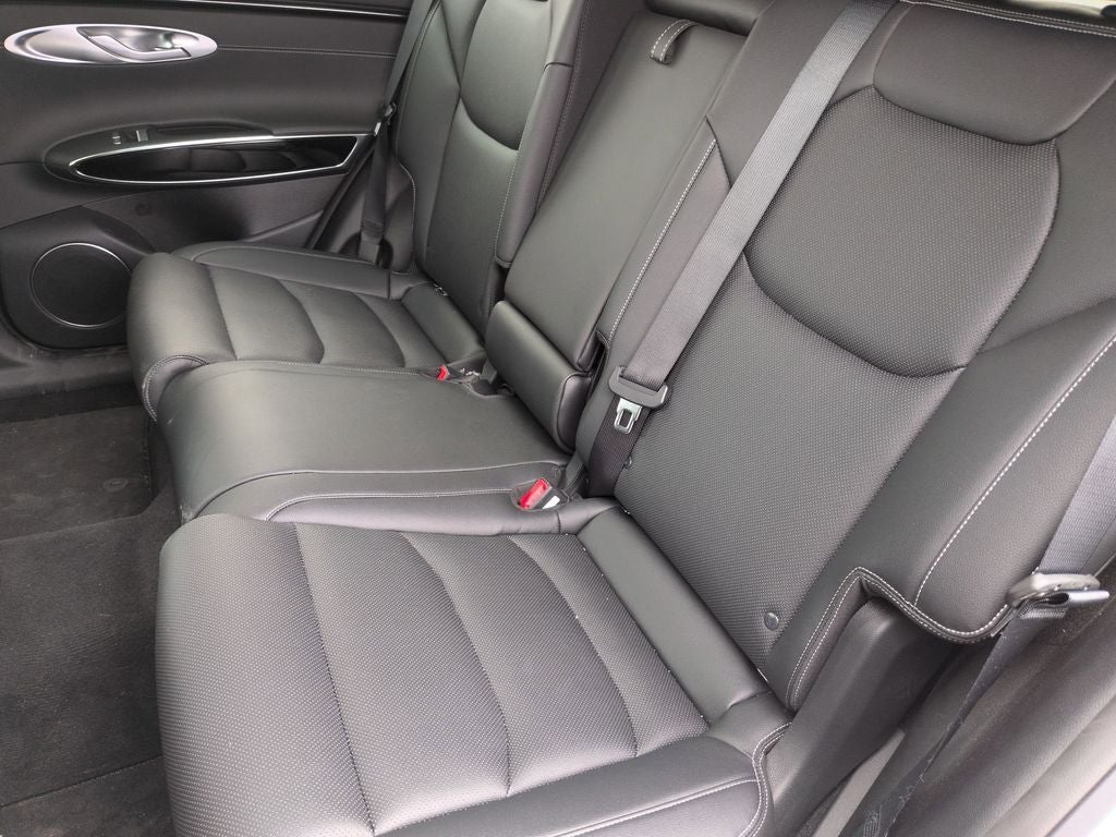 2025 Genesis GV70 2.5T