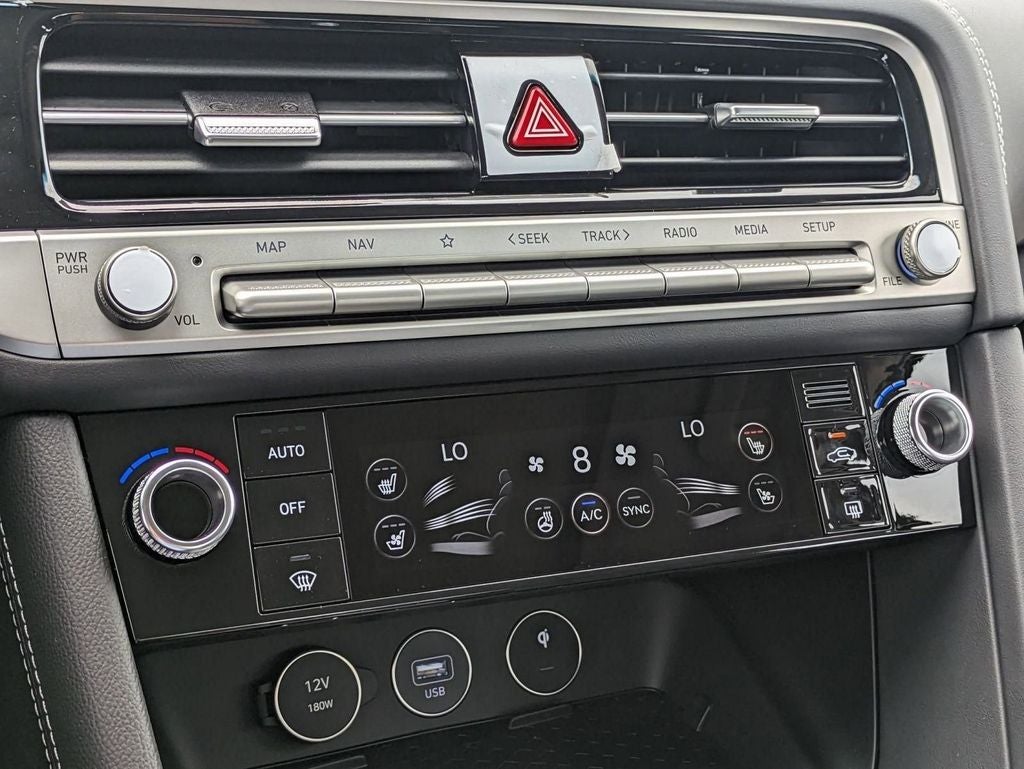 2026 Genesis G70 2.5T Prestige