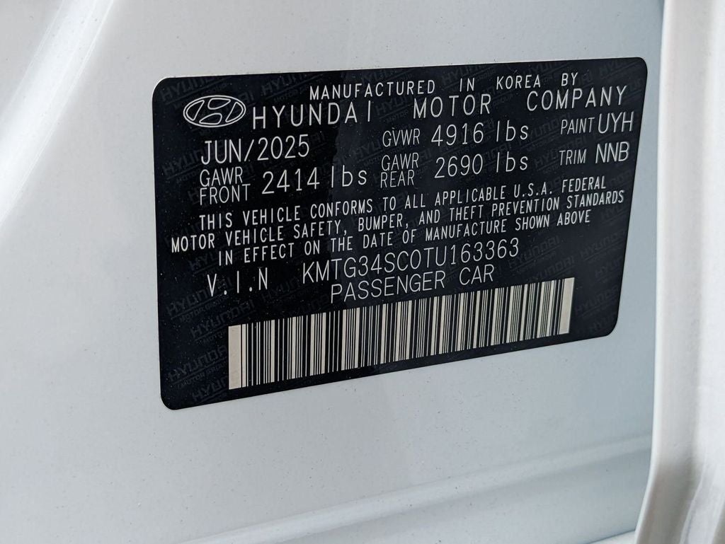 2026 Genesis G70 2.5T Prestige