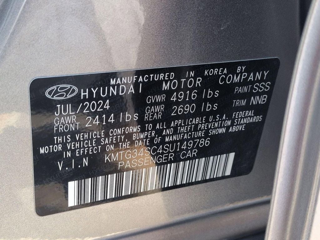 2025 Genesis G70 2.5T