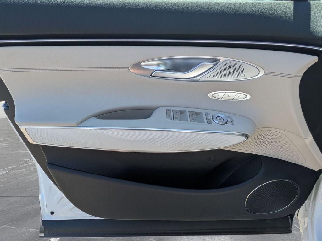 2026 Genesis G70 2.5T Prestige