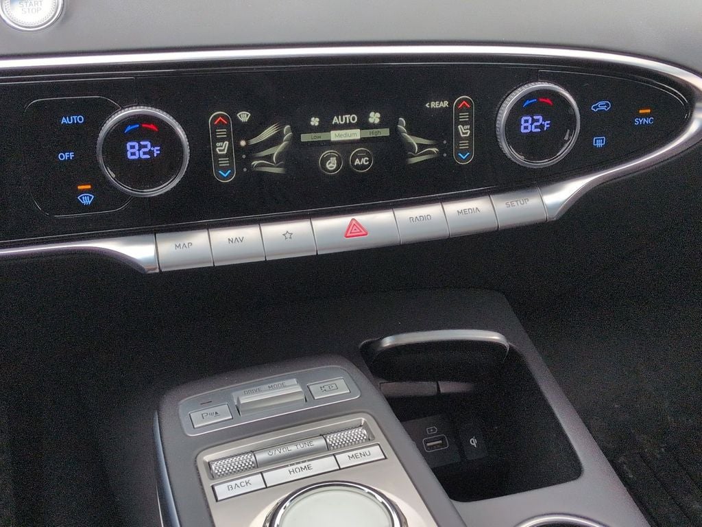 2023 Genesis GV70 2.5T