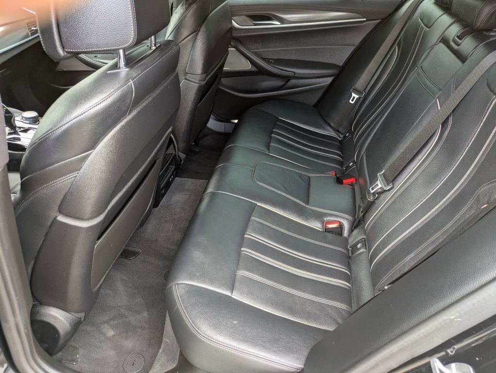 2022 BMW 5 Series M550i xDrive