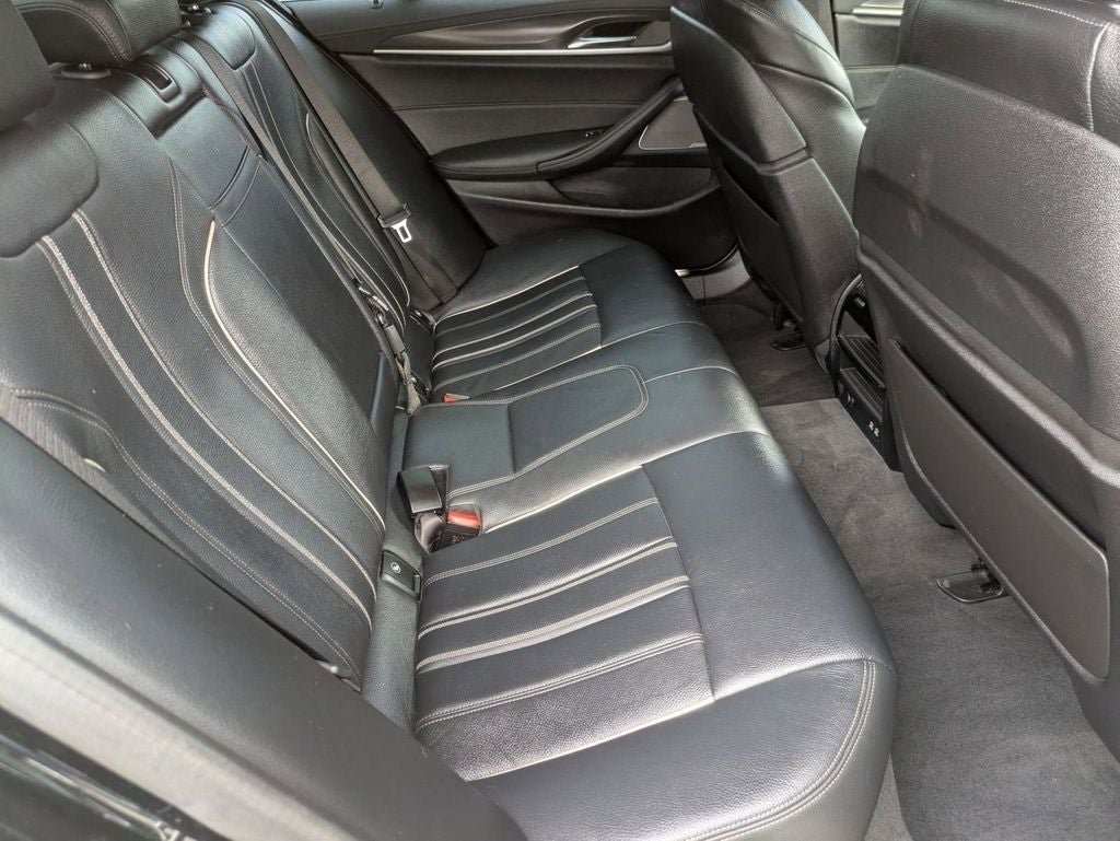 2022 BMW 5 Series M550i xDrive