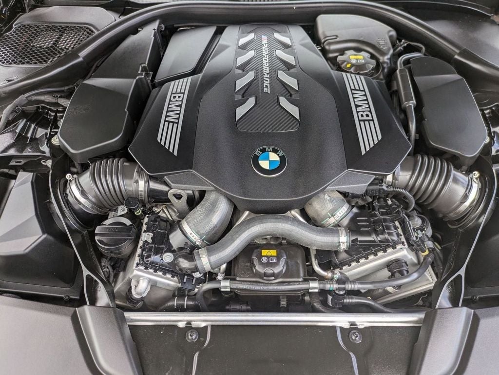 2022 BMW 5 Series M550i xDrive