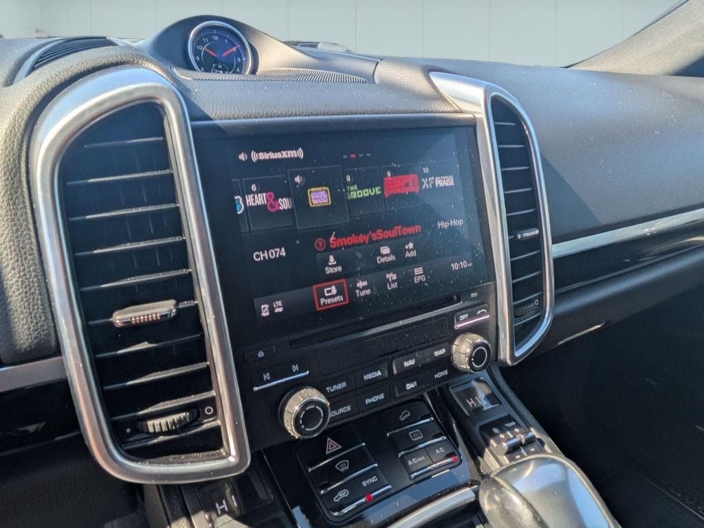 2018 Porsche Cayenne Platinum Edition