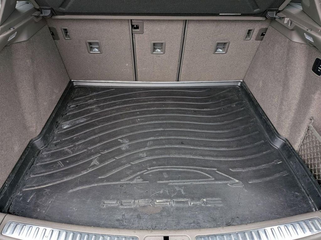 2021 Porsche Macan S