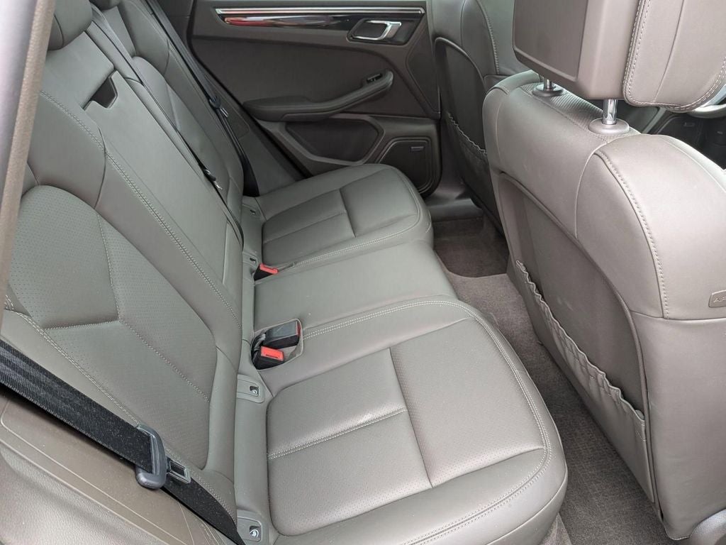 2021 Porsche Macan S