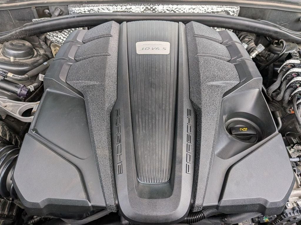 2021 Porsche Macan S